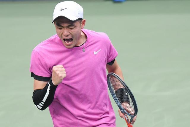 众多年轻人 众多年轻人